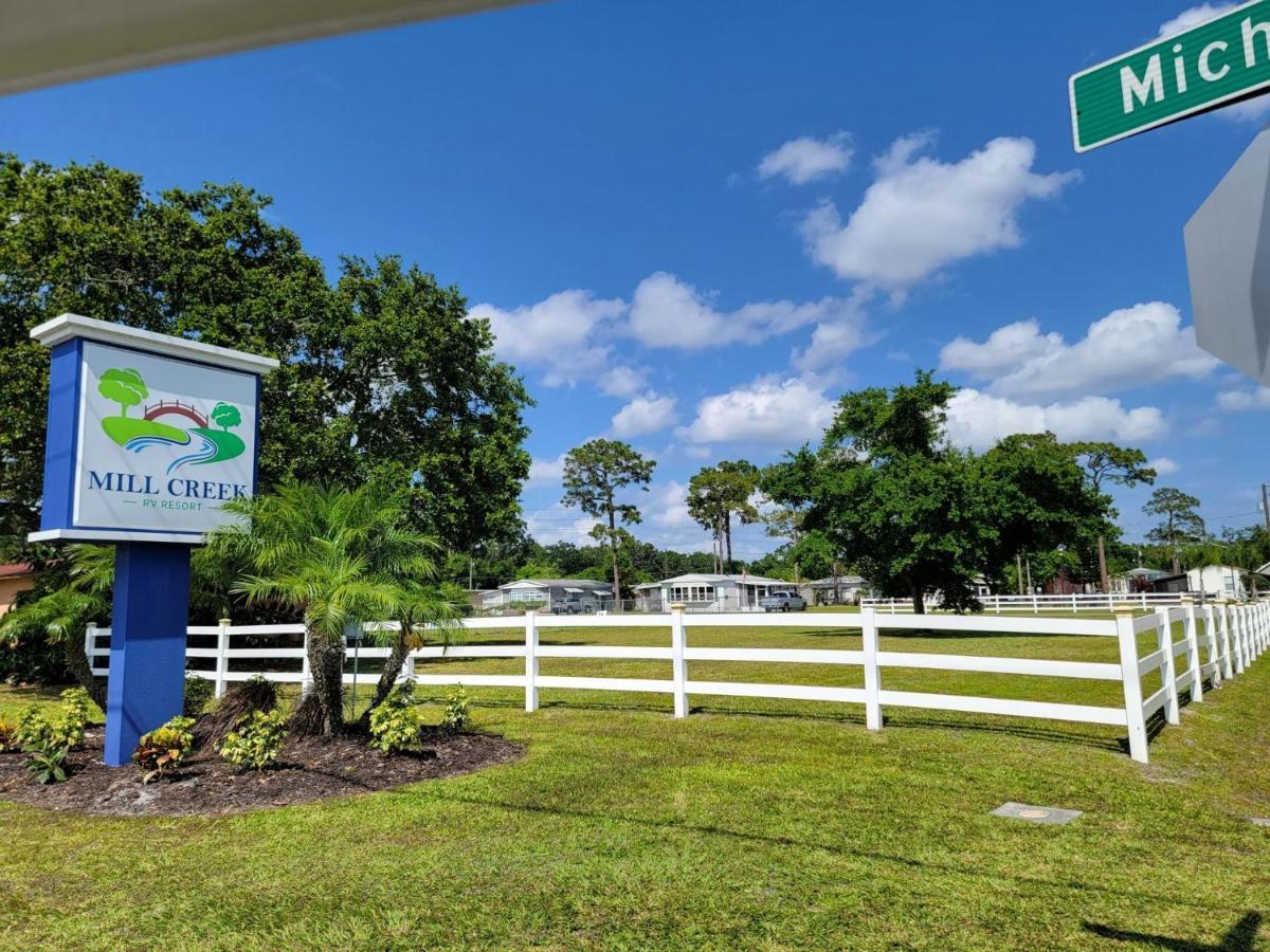 Cozy Tiny Home Near Disney World & Orlando Parks! Кіссіммі Екстер'єр фото